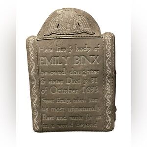 Loungefly Hocus Pocus Stitchshoppe Backpack with PIN!! 📌